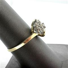 Lady's Gold Ring 14K Yellow Gold 3g Size:8